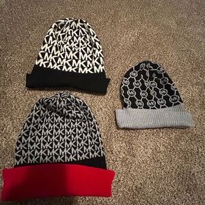 MICHAEL Michael Kors Monogram Beanie Set - Black, Gray, Red